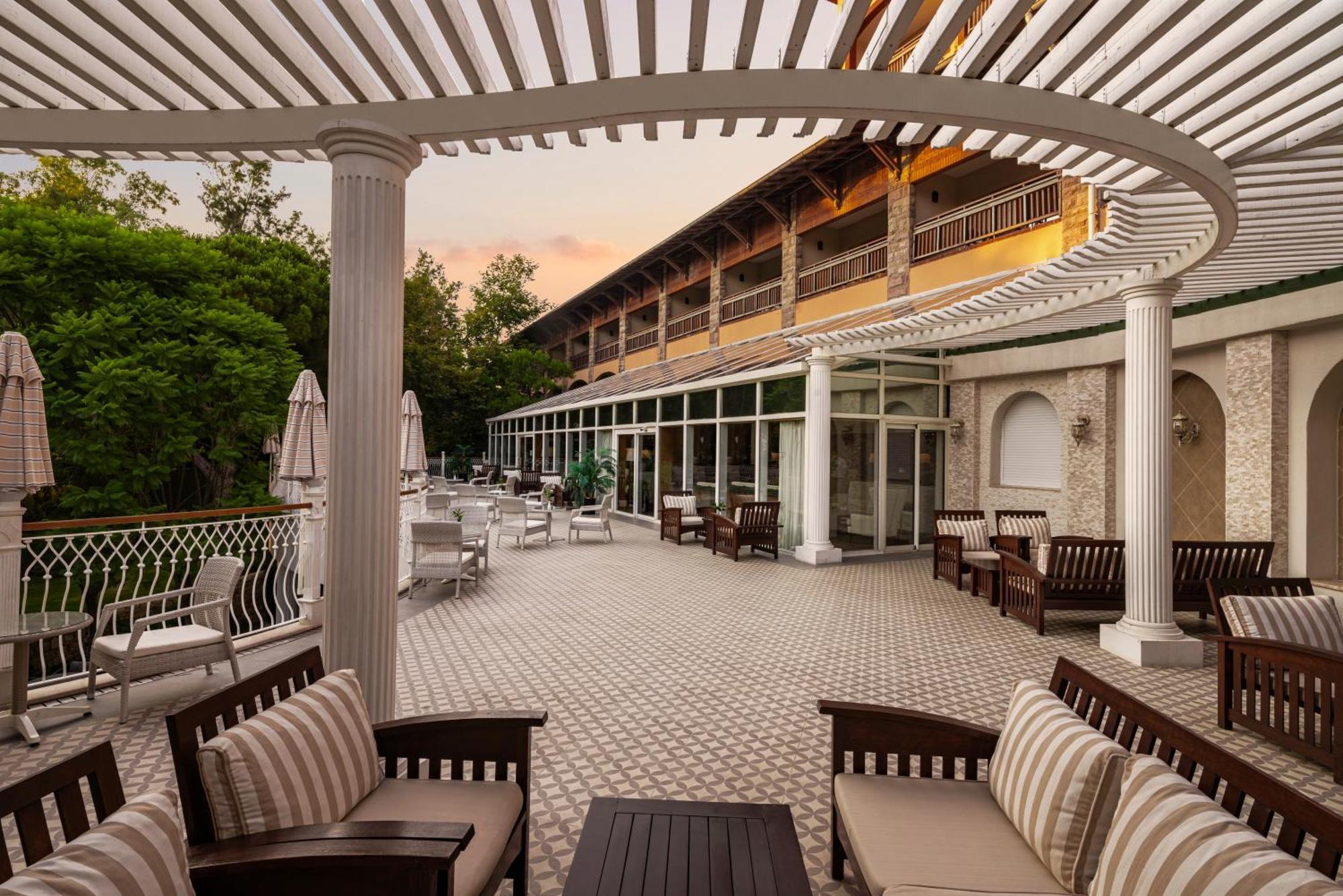 באלאק Papillon Belvil Holiday Village מראה חיצוני תמונה